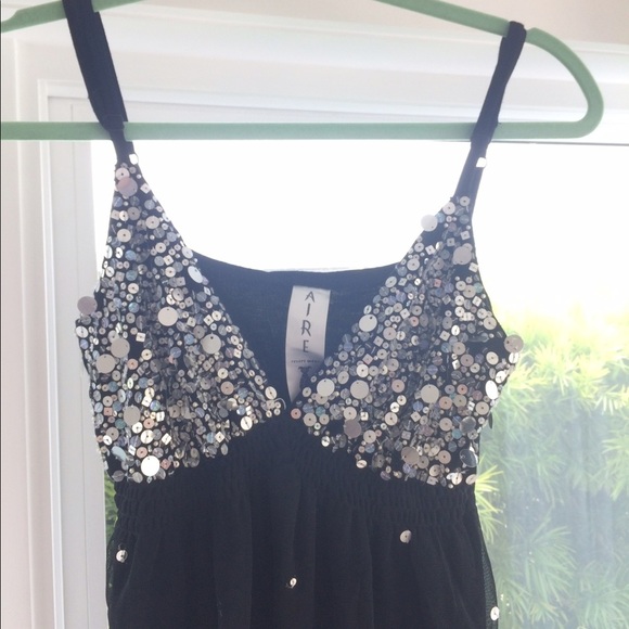 A sparkly short party dress! - Picture 2 of 4